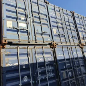 للبيع  containers اربعون قدم ( حاويات )  كونتينر بحاله جيده جدا تصلح للمستودعات
