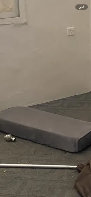 جلسة نضيفة 6 ركنات مع سنده وحده مع موكيت