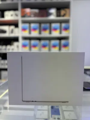 ماك بوك اير M3 مساحة 8/256 حجم الشاشة 15.3 انش الاكبر حجماً جديد مسكر بالكرتونة وبسعر مميز