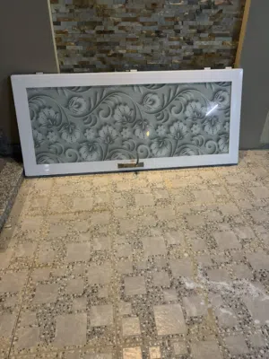 باب المنيوم مع زجاج