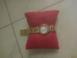 ‏اخرى ‏.‏ عقارب ‏.‏ ذهبي‏1
