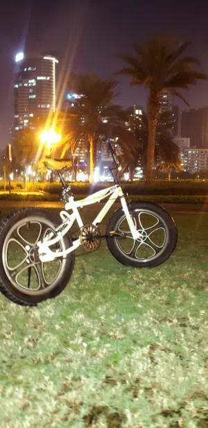 دراجة بي ام اكس جبلي بسهر 150 درهم اماراتي وقابل للتفاوض