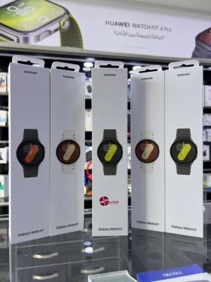Samsung Watch 7 (40mm) ساعة سامسونج 7 (قياس 40مم) متوفرة باللونين الكريمي و الزيتي فقط لدى ليما