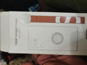 للبيع غطاء الحماية الأصلي من شركة سامسونج (Clear Gadget Case المخصص لهاتف Galaxy S24 ULTRA لم يستخدم