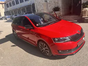 سكودا-رابيد-سبيس-باك-مونتي-كارلو-سبورت-1000-تيربو-سقف-بانوراما-كامل-بنزين-اوتومات-2017-ماشية-70000