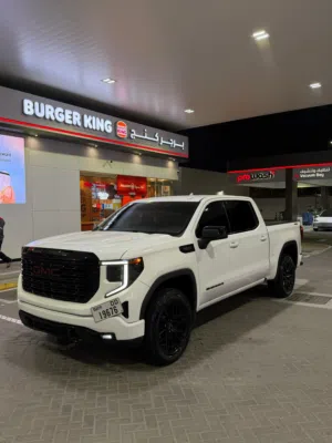 GMC SIERRA 2020 ELEVATION جمس سييرا بحالة ممتازة محول الواجهة 2024