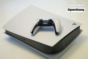 Ps5 FATجهاز استعمال شخصي معاه ذراعين اصليات وثلاث دسكات فيهن مافيا الاخيرة fc25وgta
