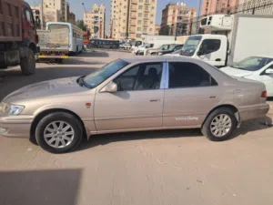 كامري للبيع