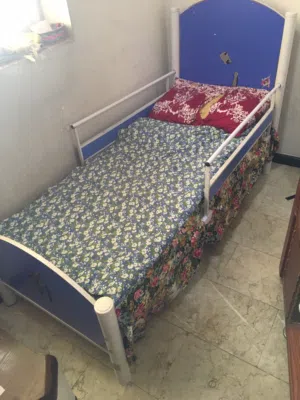 سرير اطفال