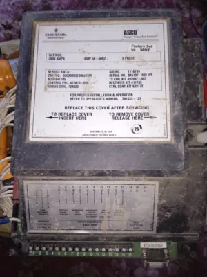 لوحه تحكم ومفتاح تحويل اوتوماتيك 2600 امبير/ 400فولت: ASCO Power Transfer Switch (Emerson)