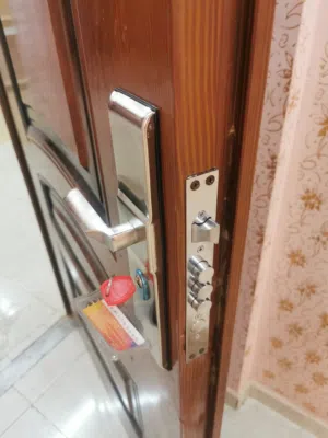 قطع غيار الابواب الصينية والاقفال