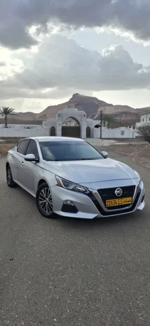 Used Nissan Altima in Al Dhahirah
