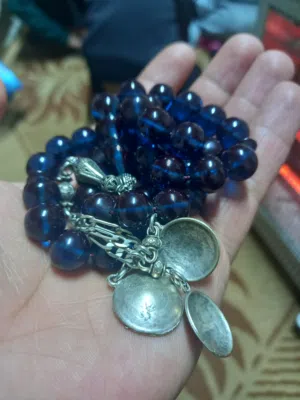 مسبحة فاتوران او بكلايت عدد الخرز 45 الوزن كامل 66 غم ، وزن الفضة 8.9 غم تقريباً