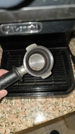 ماكينة ديلونجي ستيلوسا قهوة اسبريسو delonghi coffee machine