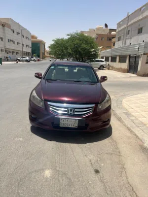 Honda Accord 2012 Full option V6