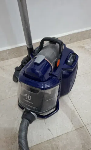 Other Vacuum Cleaners for sale in Muscat