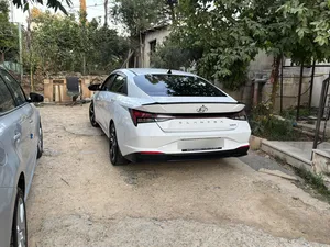 used-hyundai-elantra-in-ramallah-and-al-bireh