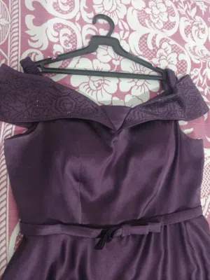 فستان سهرة استعمال لبسه واحده بسعر مغري