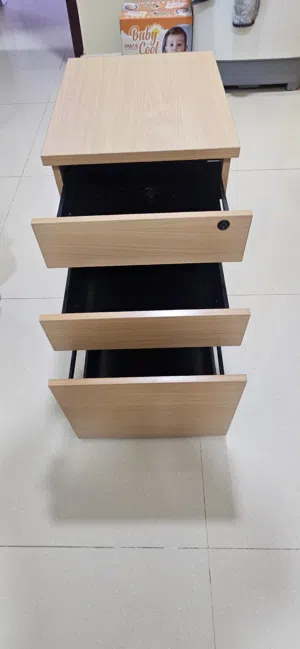 side table drawer good condition urgent sale
