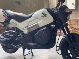 هوندا نافي موديل 2020 دراجه جديده ما مستخدمه هواي برغي ما مفتوح بيها السعر 14 و بيها مجال دراجه تترق