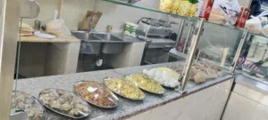 مطعم سندويشات سريعة