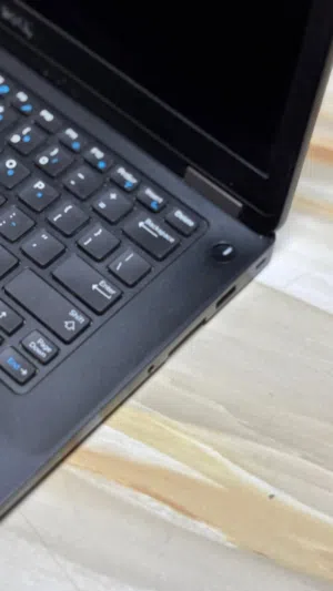 لابتوب Dell i5 جيل سادس (نظيف جداً + هدايا)