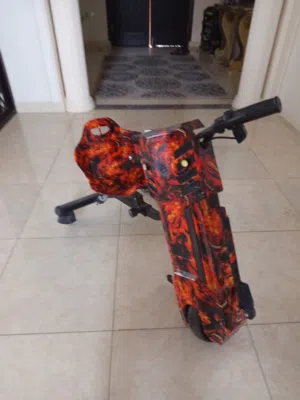 سكوتر نظيف  البطارية الكبيره لا يشكى من شى الحمد لله