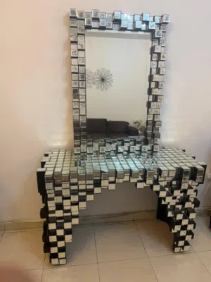 Luxury Modern Mirrored Vanity Table with 3D Cube Mosaic Design and Matching Statement Mirror