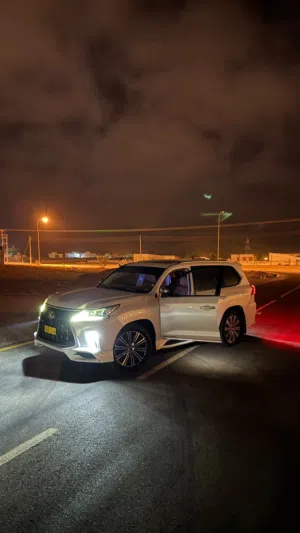 لكزس2017 LX570 المالك الاول من الوكالة