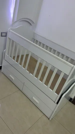 سرير اطفال