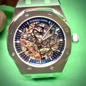 ساعة  Audemars Piguet (أوديمار بيغيه) Royal Oak الهيكلي (Skeleton)
