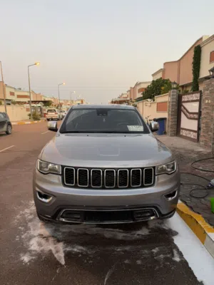Used Jeep Grand Cherokee in Basra