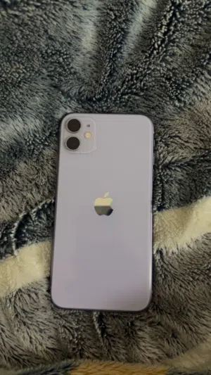 Apple iPhone 11 128 GB in Al Dhahirah