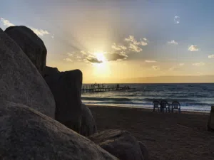 طاولة سفره
