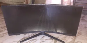 27 Samsung monitors for sale  in Zarqa