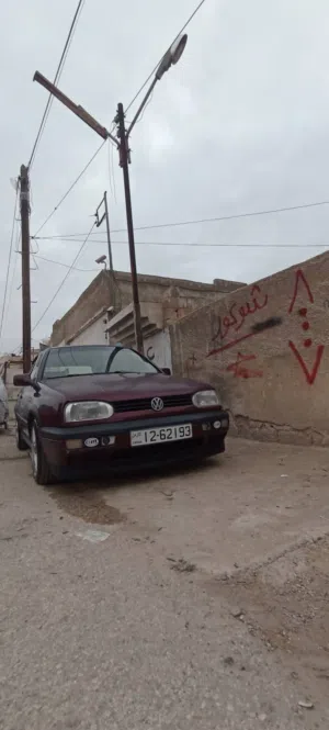 Used Volkswagen Golf in Zarqa