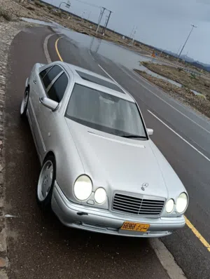 مرسيدس E430 نظيف جداً للبيع في البريمي