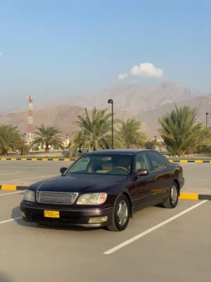 Used Lexus LS in Al Batinah