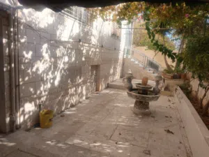 140 m2 5 Bedrooms Apartments for Sale in Amman Daheit Al Ameer Hasan
