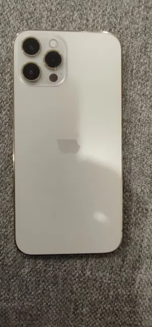iPhone 12 بروماكس