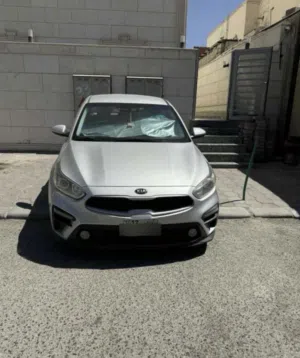 Used Kia Cerato in Al Ahmadi