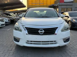 4 سلندر ألتيما 2016  Altima 2016 خليجي بحالة ممتازة