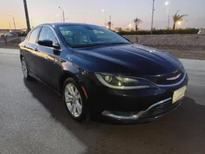 كرايسلر C200 للبيع موديل 2016  حادثهاجاملغ خلفي سيارة بيهة صبغ ما مكفولة الموا