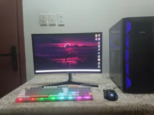 تجميعة قيمنق متكاملة PC مع شاشة وملحقاتها للبيع جاهز للعب)