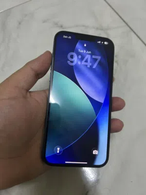 أيفون 14 بلس بحالة ممتازة