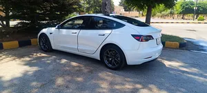 تيسلا موديل 3 Standard Plus 2023