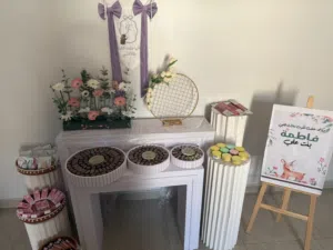 طاولات وستاندات