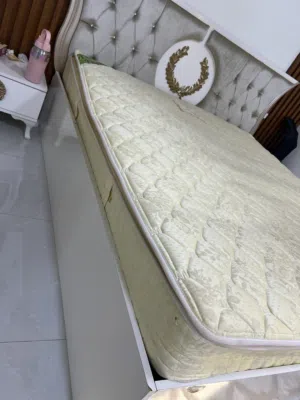 سرير او مرتبه للبيع