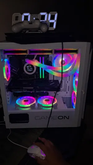 كرت شاشه العاب جديد بيسي النوع RTX 4070 MSI مع صندوق و ضمان تشغيل قابل تفاوض اتمنى المشتري يكون جاد