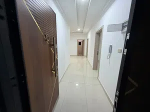 عرض خاص شقه لإيجار تشطيب 2026السراج بالقرب من حلويات الينور كبيره مسقوف 260تقلصيل في اعلان